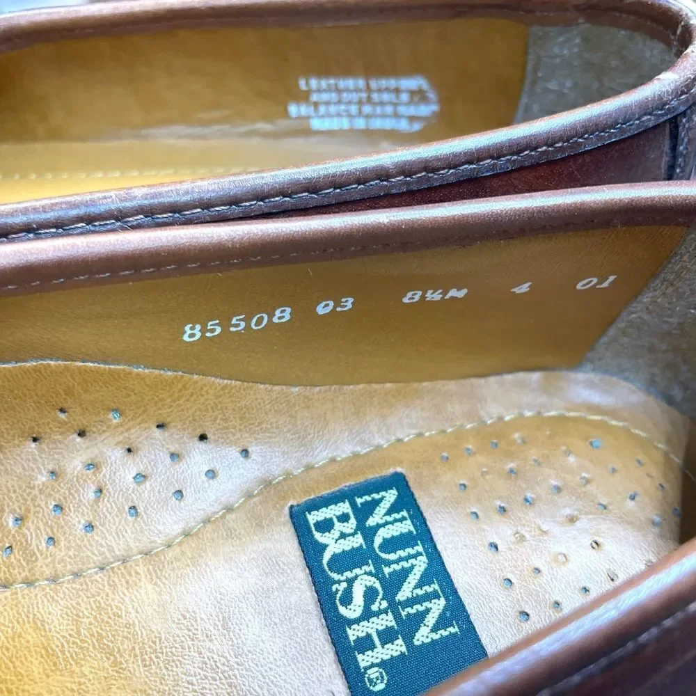 Nunn Bush l  Men’s slip on Leather Loafers l Brown w/ Tassel accent l Size 8 1/2